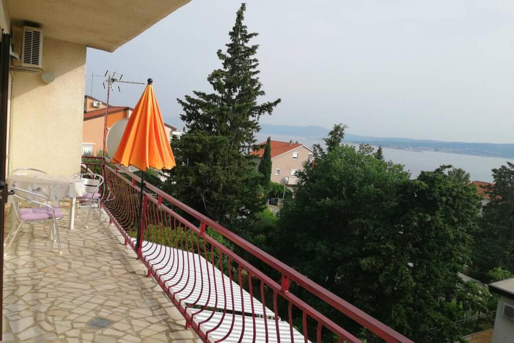 Spacious 2-Room Apartment With Beautiful Sea View ซริกเวนิซา ภายนอก รูปภาพ